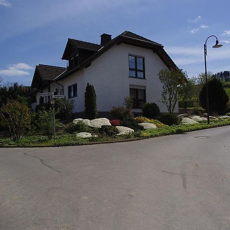 Ferienwohnung Meisenthal Naehe Nuerburgring Келберг Стая снимка