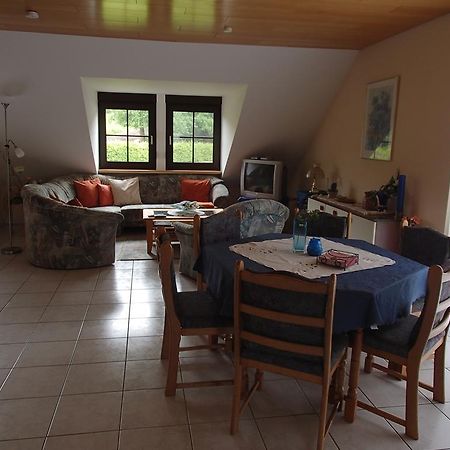 Ferienwohnung Meisenthal Naehe Nuerburgring Келберг Стая снимка